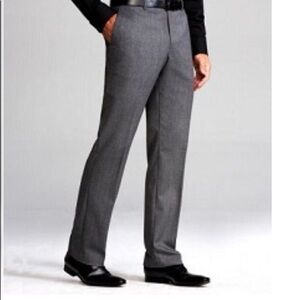 Men’s Express Producer Pants in Dark Grey Size 32x32 Retails: $69